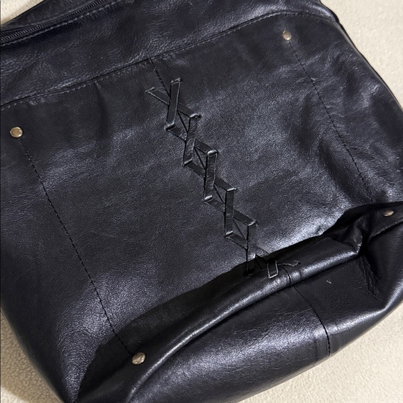 Great American Leatherworks Crossbody - Picture 2 of 7